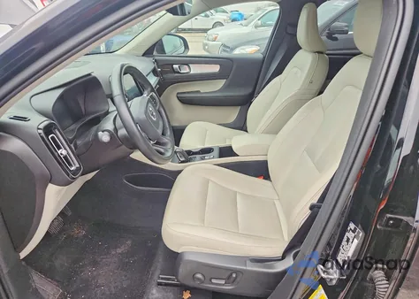 2020 Volvo Xc40 T5 Momentum from USA, damaged, VIN YV4162UK3L2277080